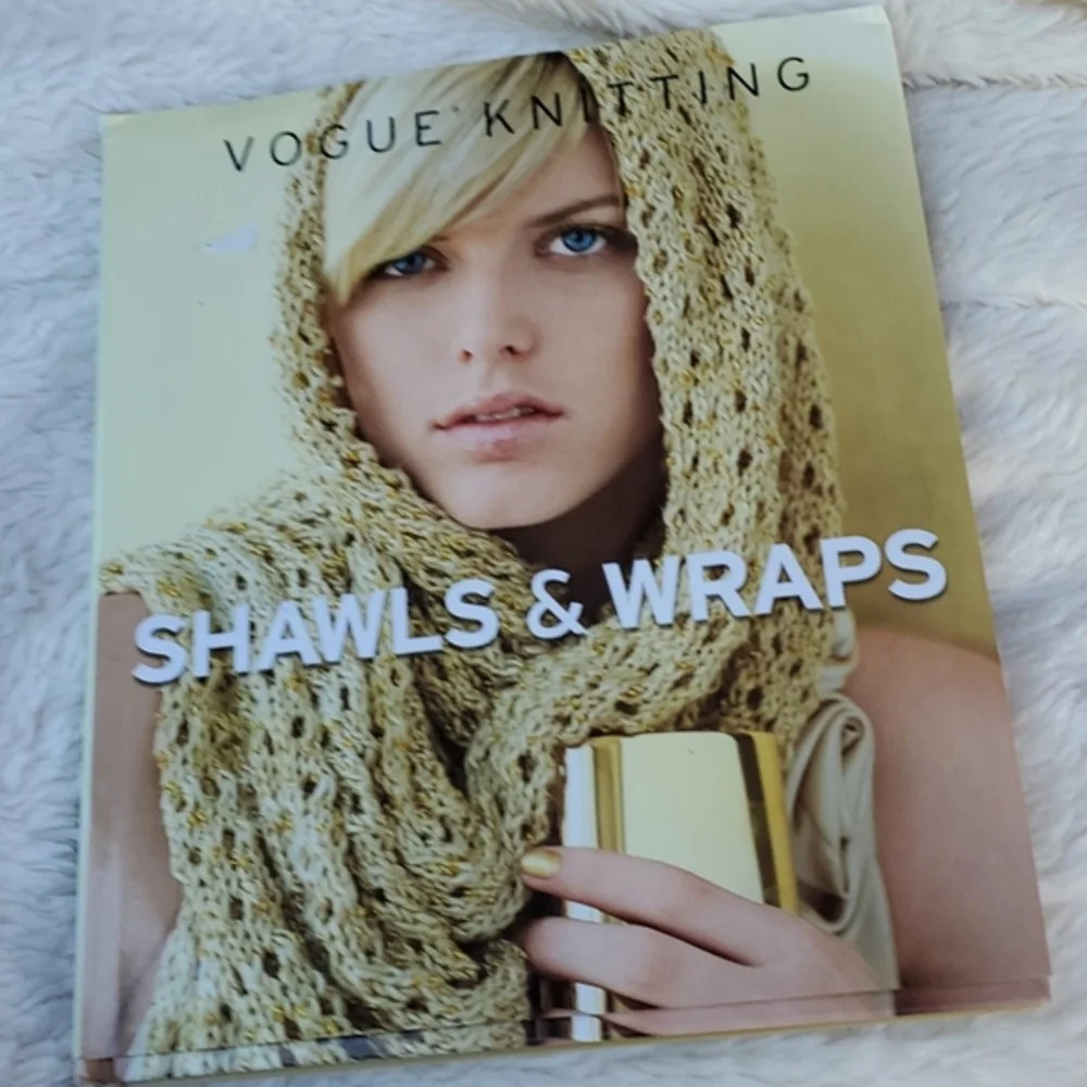 Vogue knitting shawls and wraps book‎